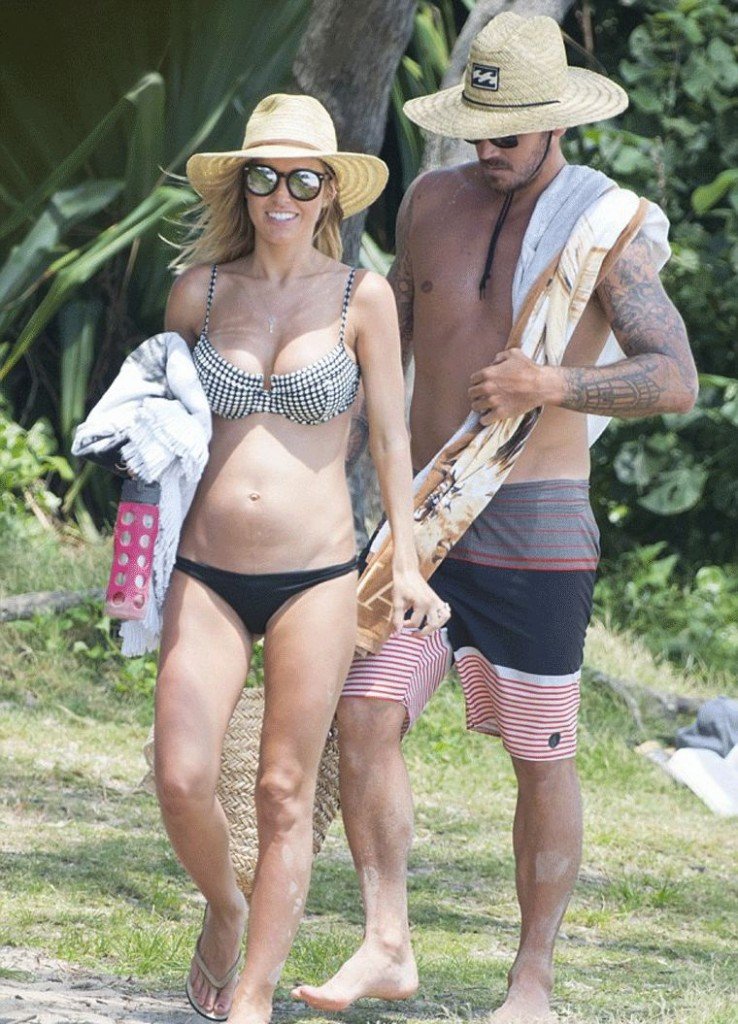 Audrina-Patridge-Bikini-3
