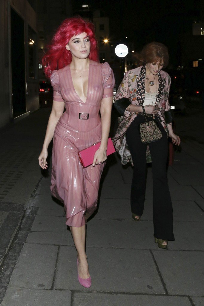 Daisy-Lowe-See-Through-15