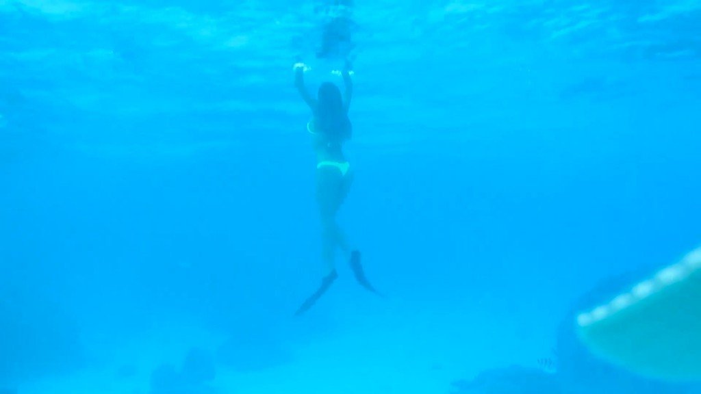 Hannah-Davis-Uncovered-2016-19