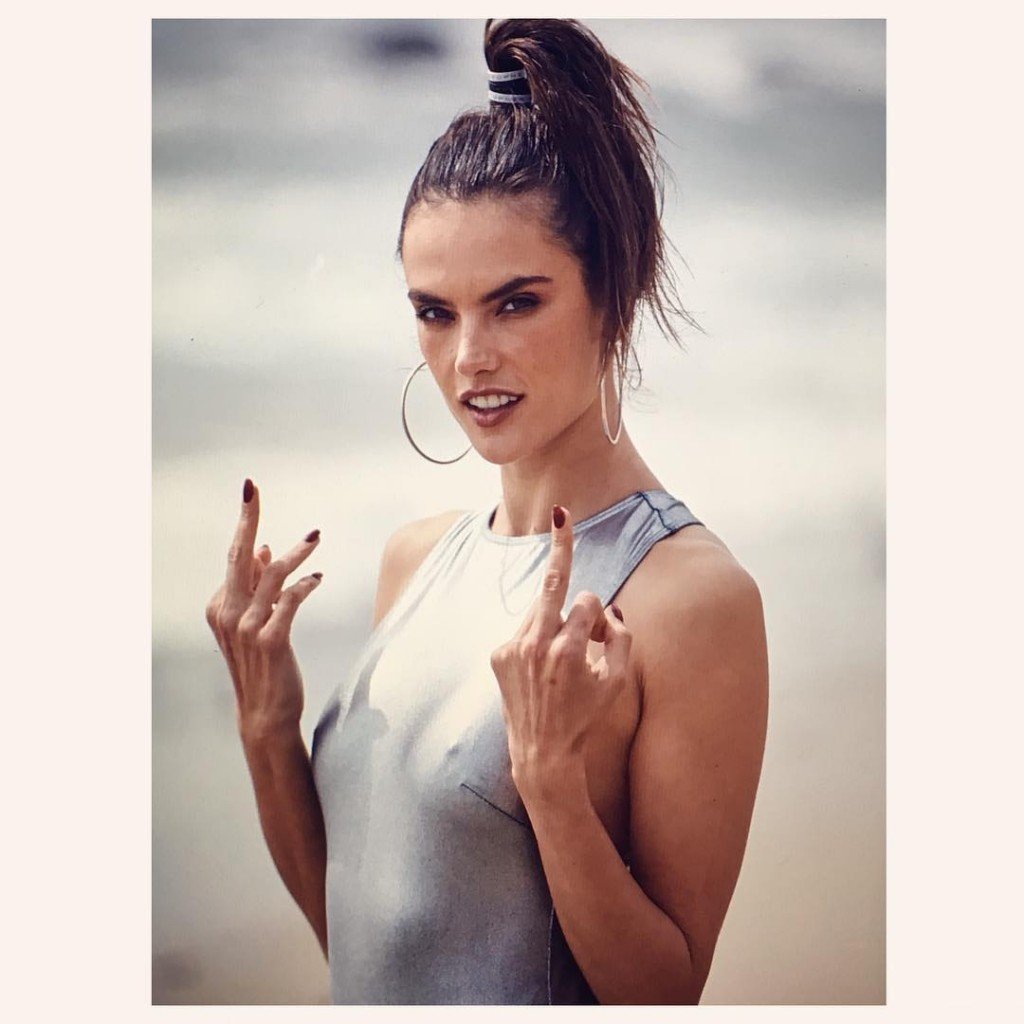 Alessandra Ambrosio Sexy 3