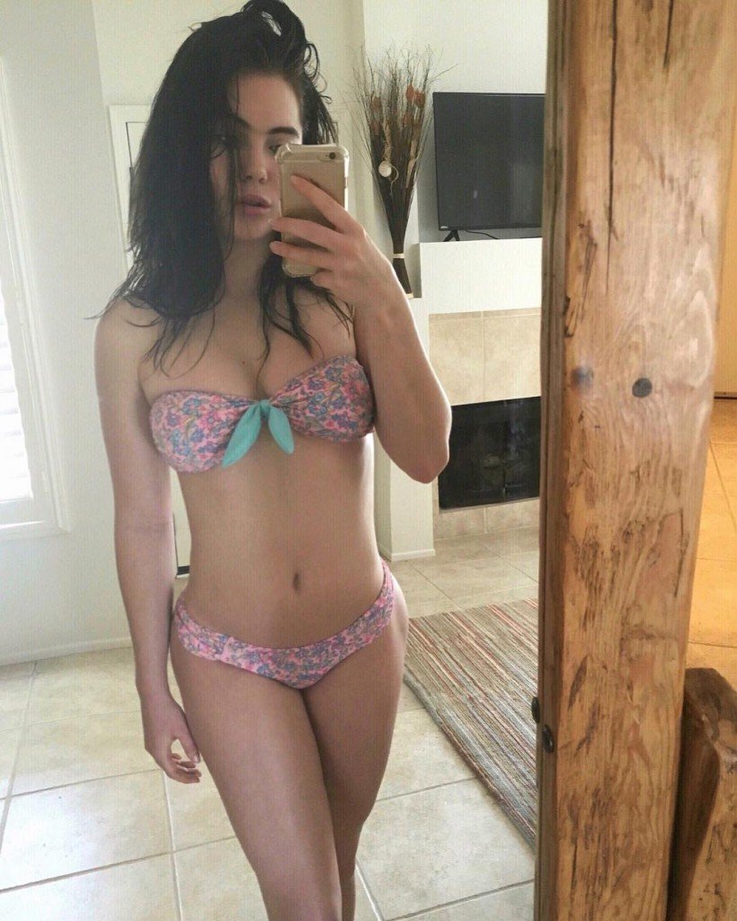 McKayla Maroney Selfie
