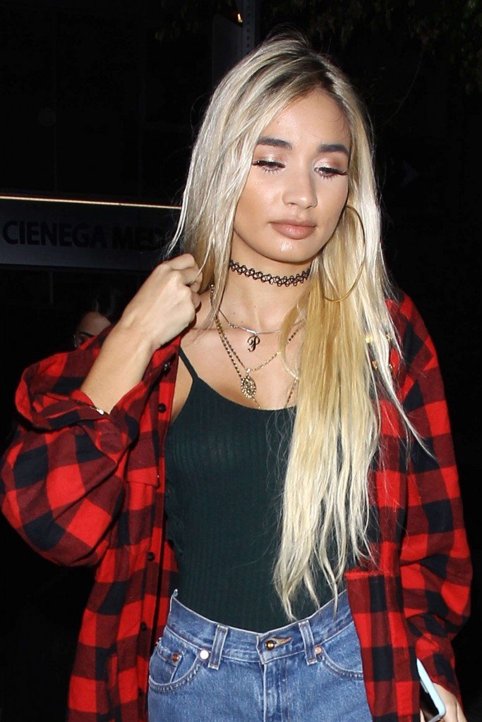 Pia Mia Perez Braless 3