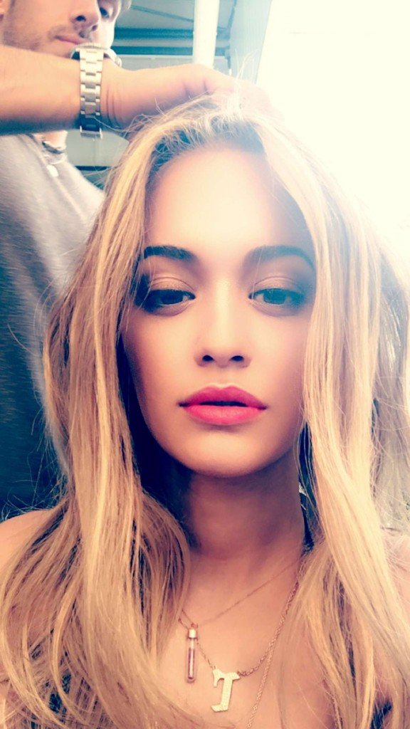 Рита Ора в сексуальных образах 11