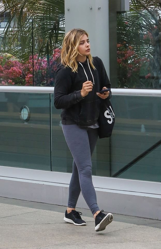 Chloe Moretz Pussy 2