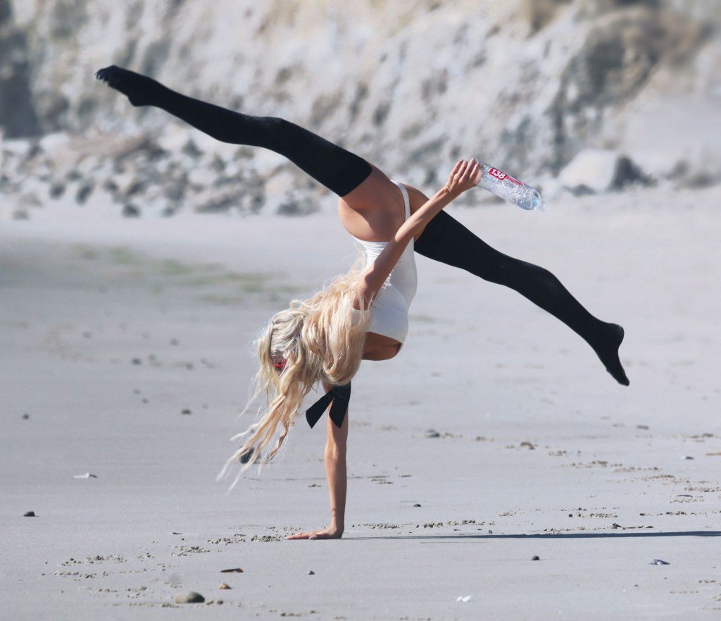 Дейзи Ли Секси 8.