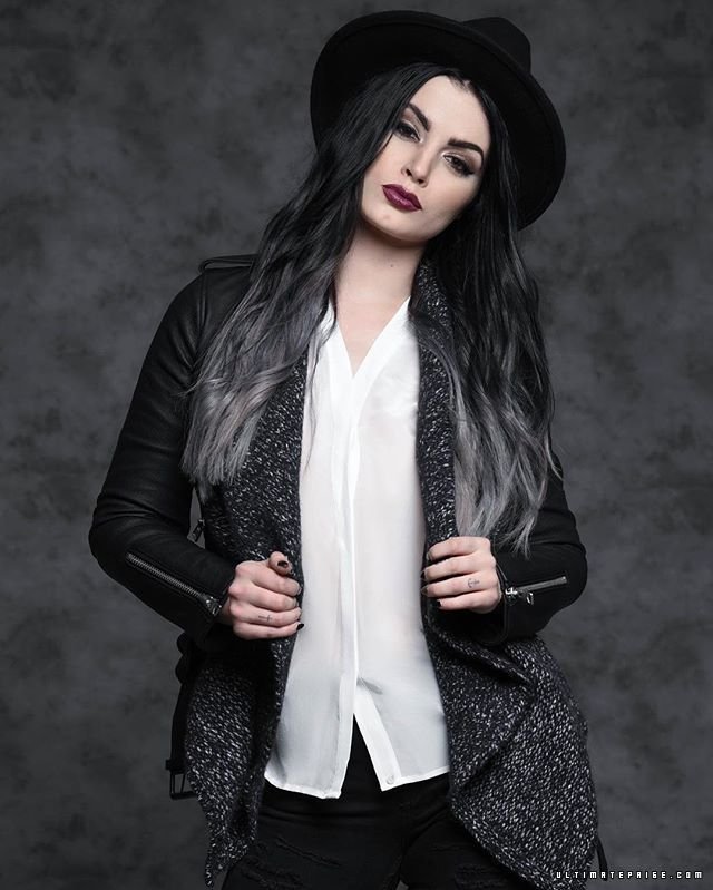 Paige (WWE) Sexy 3