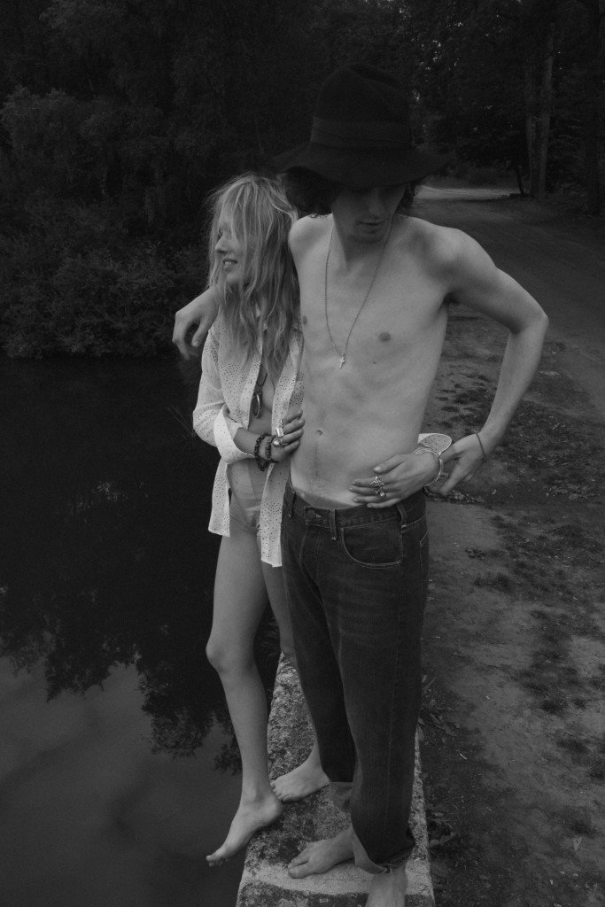Zippora Seven Topless 5