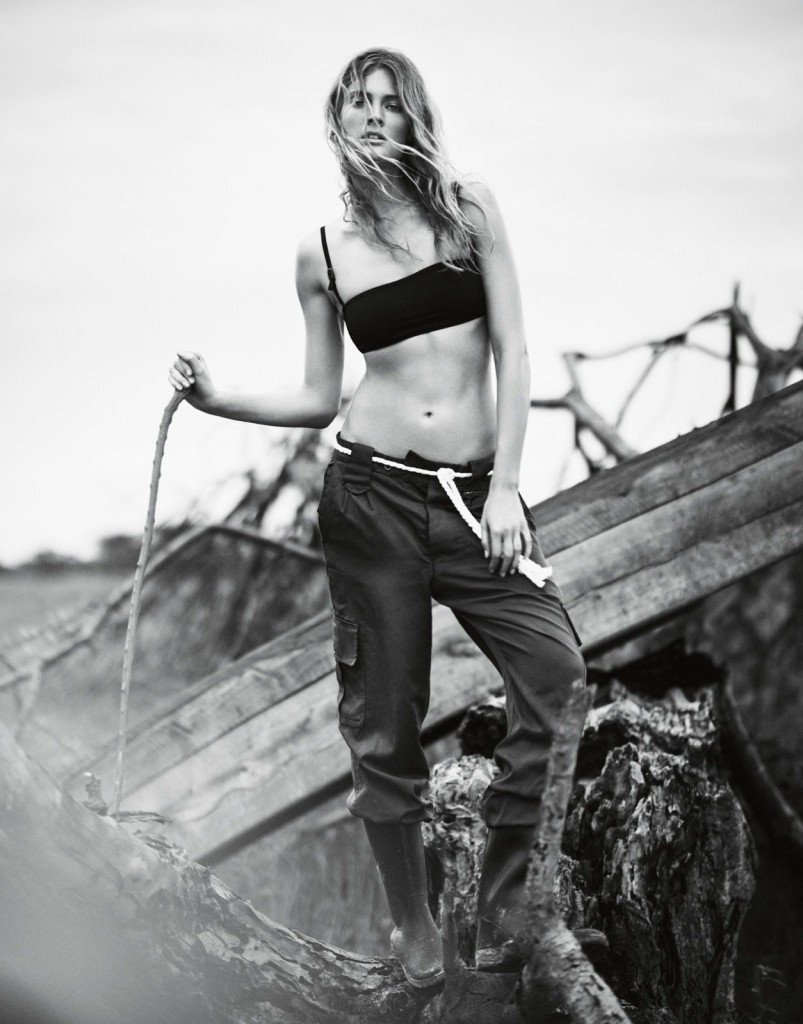 Констанс Жаблонски сексуальная и топлесс 2