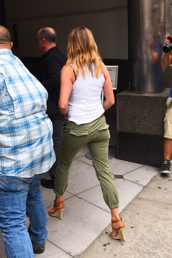 Jennifer Aniston Pokies 30