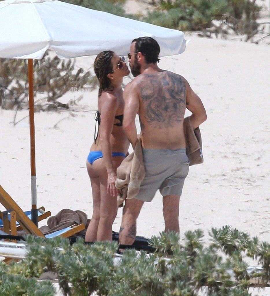 Jennifer Aniston in a Bikini 17