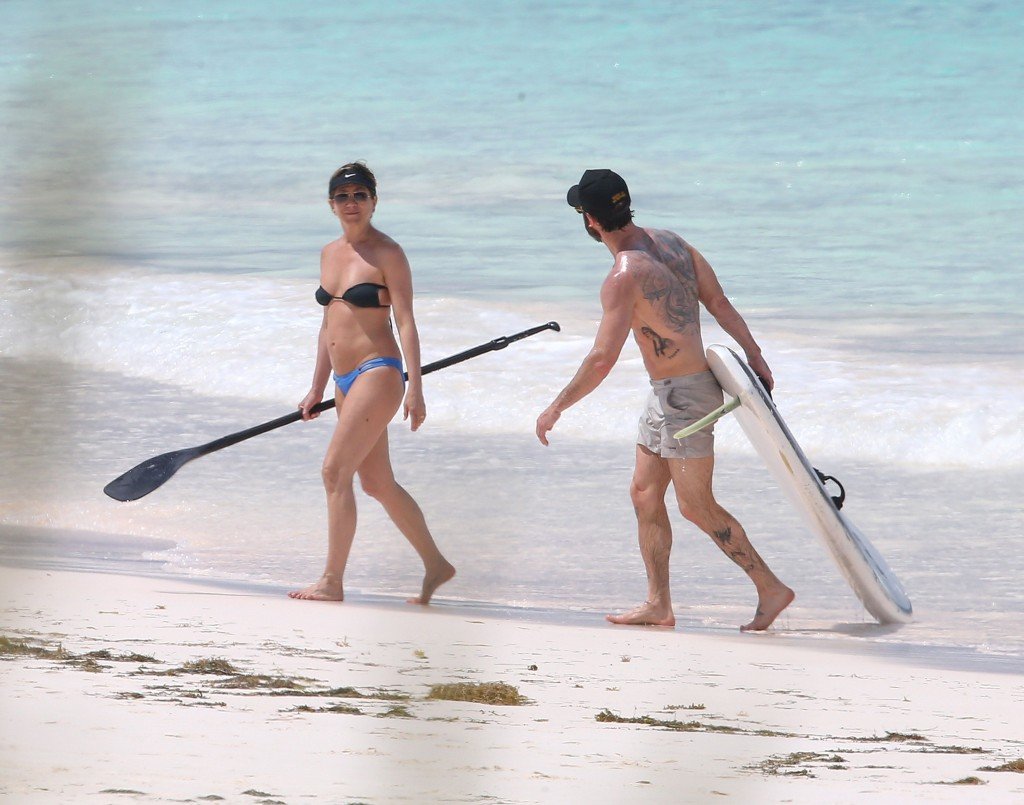 Jennifer Aniston in a Bikini 35