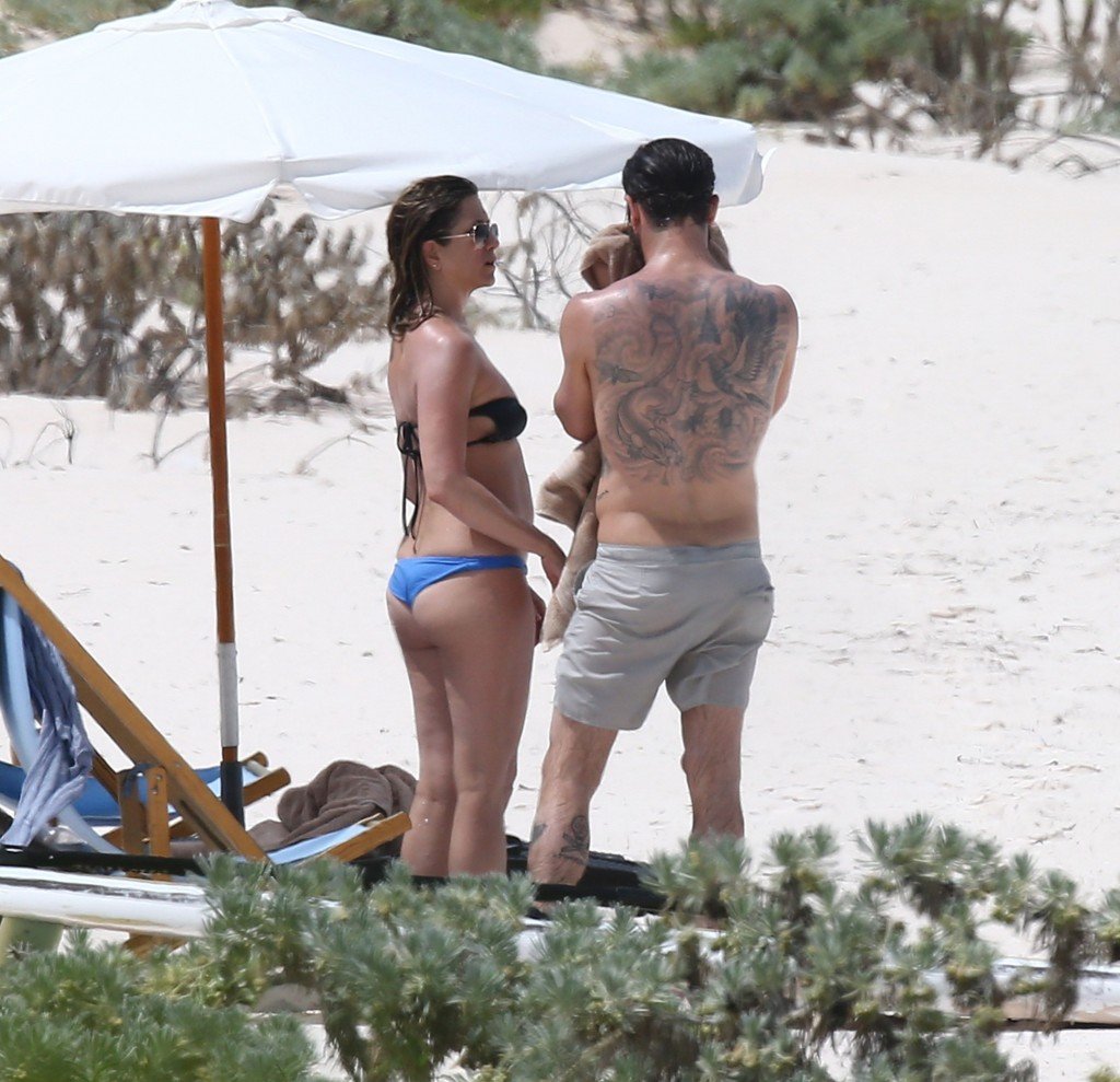 Jennifer Aniston in a Bikini 39