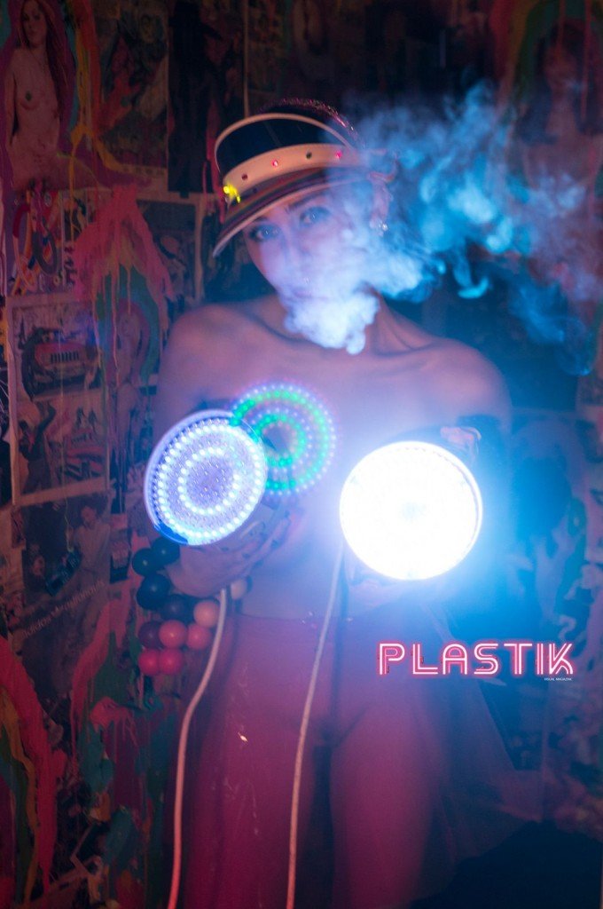 Майли Сайрус - Plastik Magazine 5