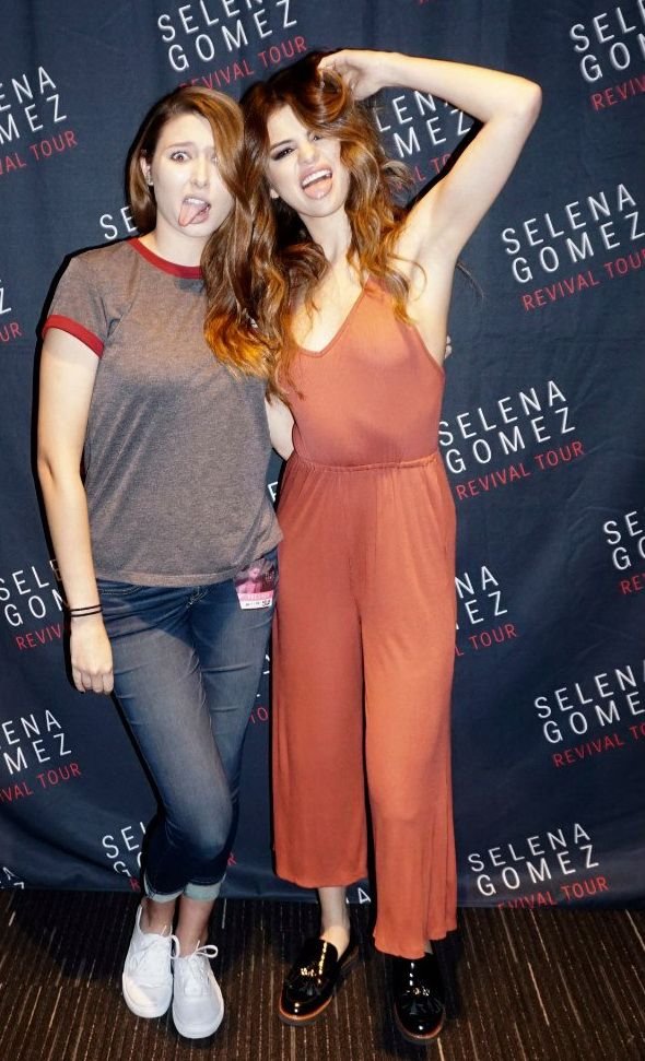 Selena Gomez Braless 2