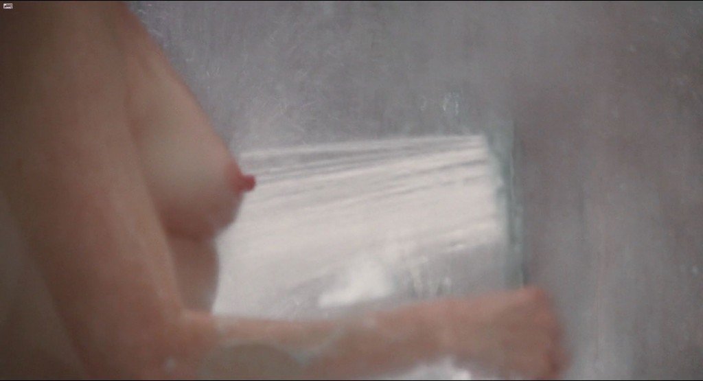 Джулианна Мур, Аманда Сейфрид обнажённая, Нина Добрев сексуальная 2