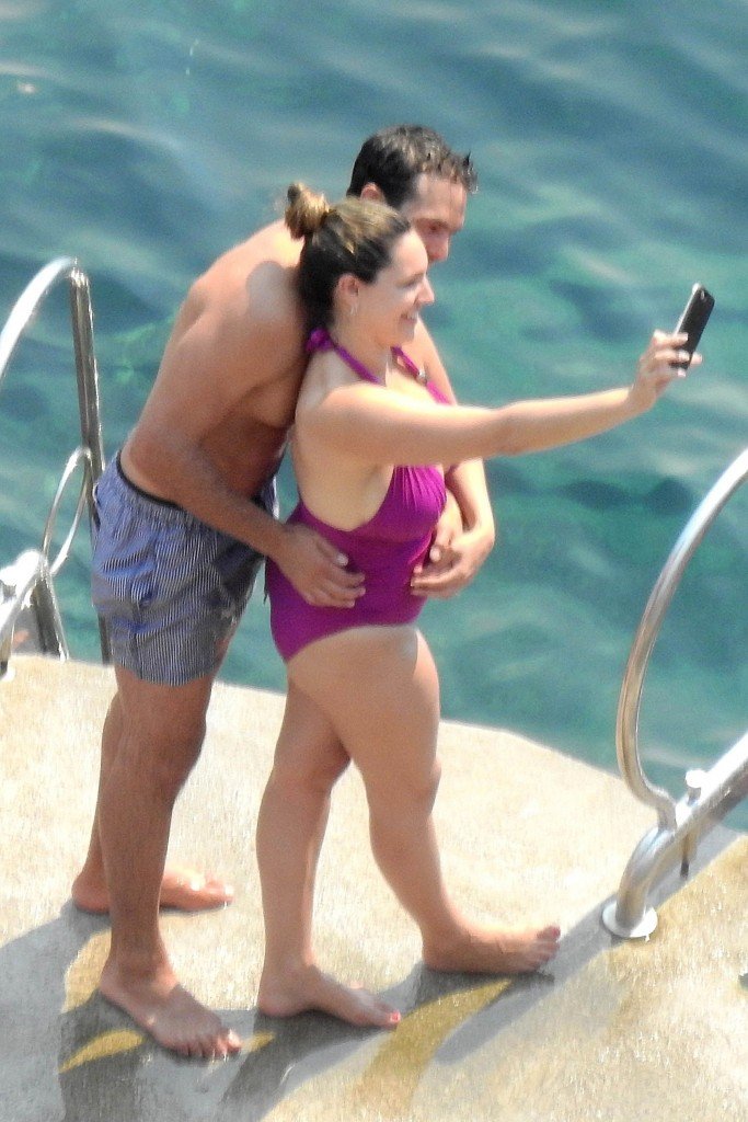 Kelly Brook Sexy 19