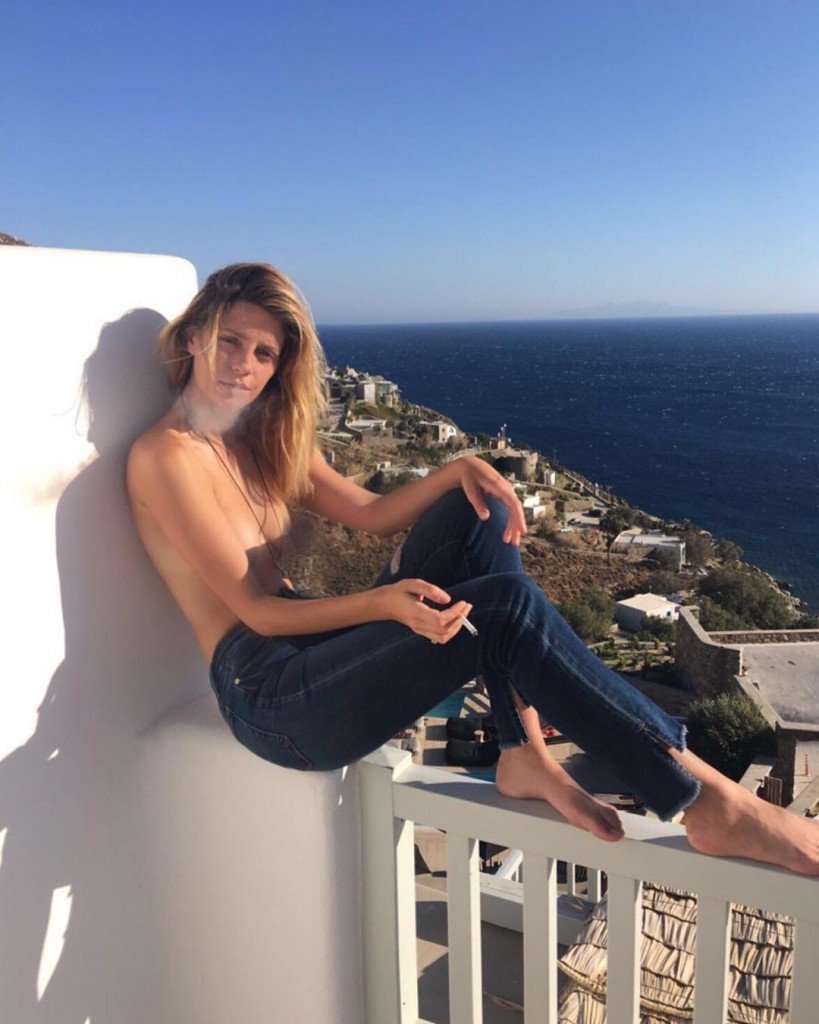 Mischa Barton Topless