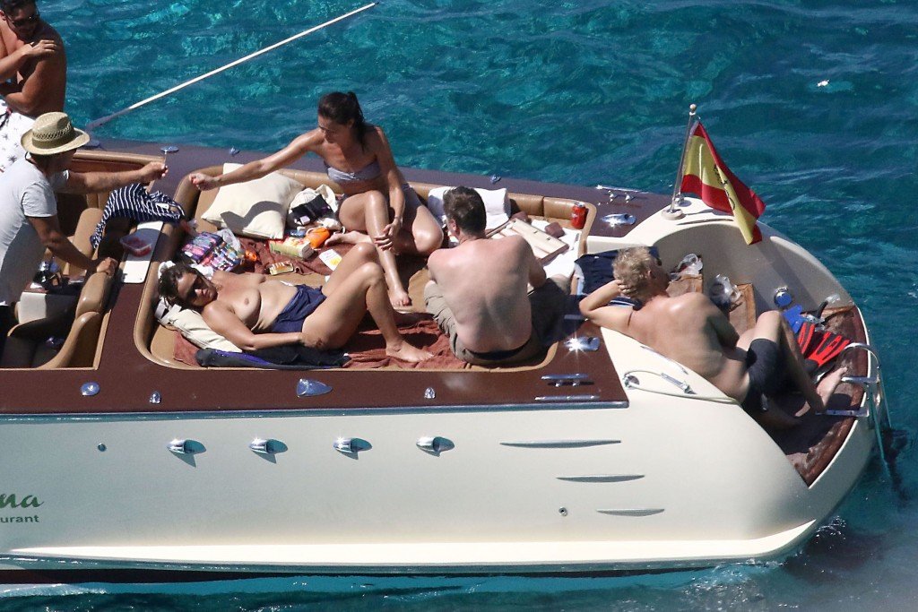 Jade Jagger Topless 14