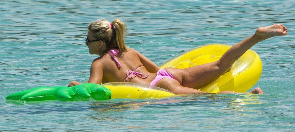 Zara Holland Sexy 51