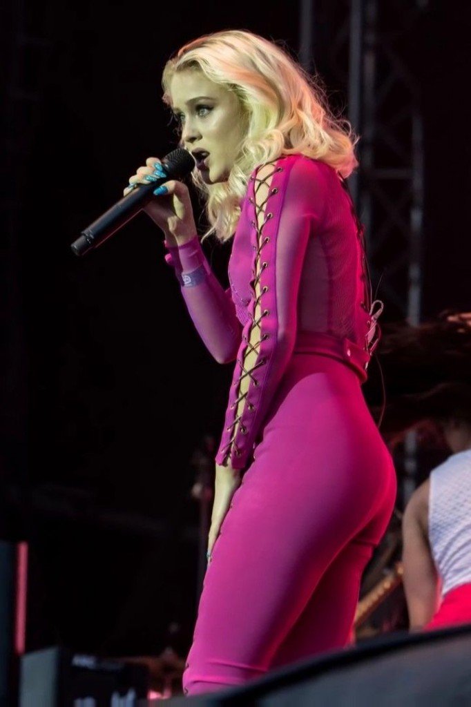 Zara Larsson Sexy 4
