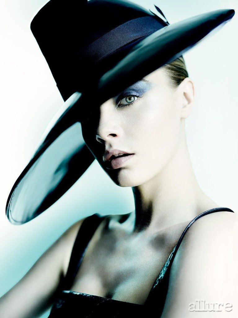 Кара Делевинь Голая 7