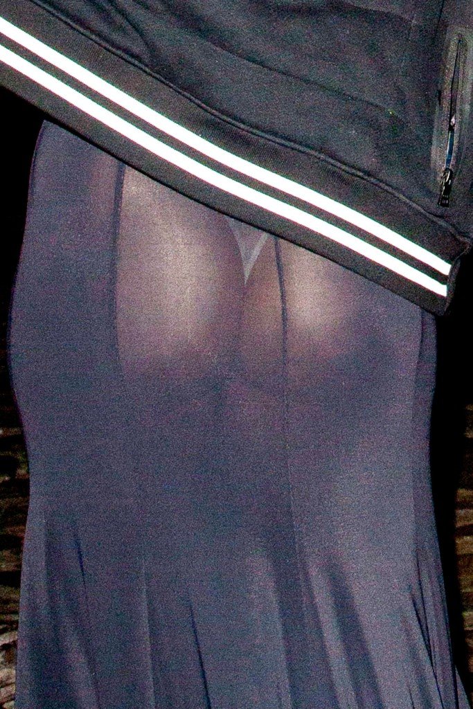 Daisy Lowe Ass 3