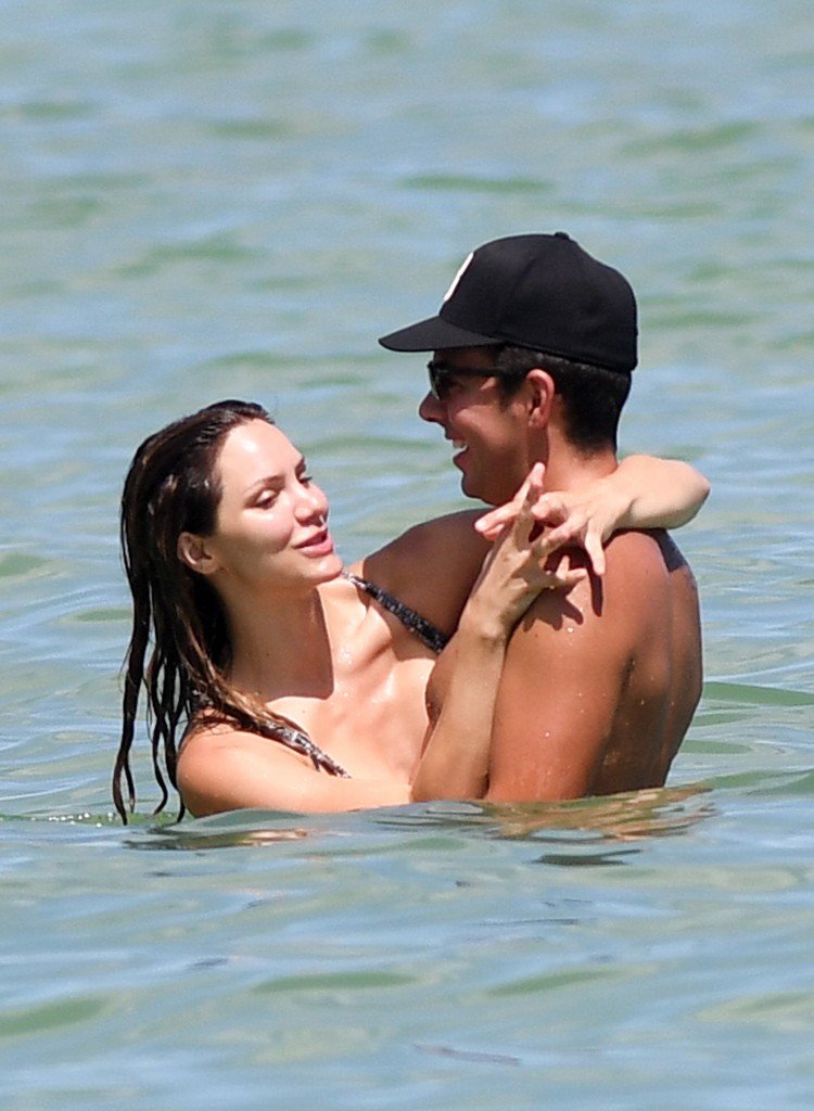 Katharine McPhee Sexy 30