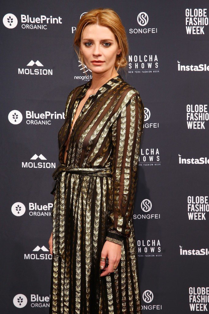 Mischa Barton Sexy-17