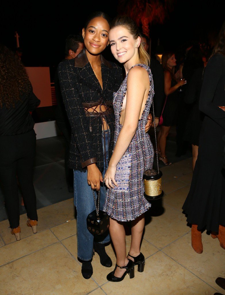 Zoey Deutch Sideboob 16