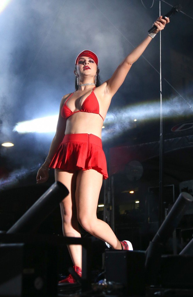 Charli XCX Sexy 60
