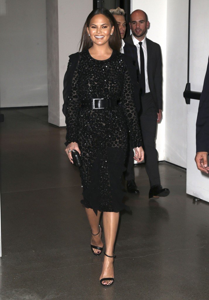 Chrissy Teigen Braless New 22