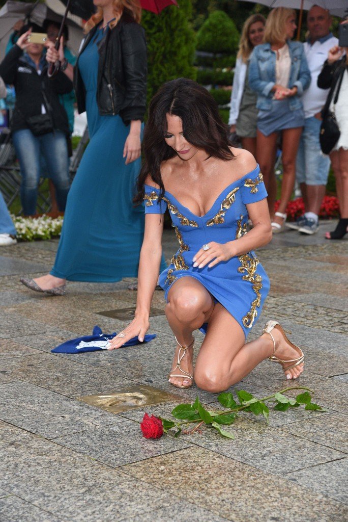 Justyna Steczkowska Upskirt 5