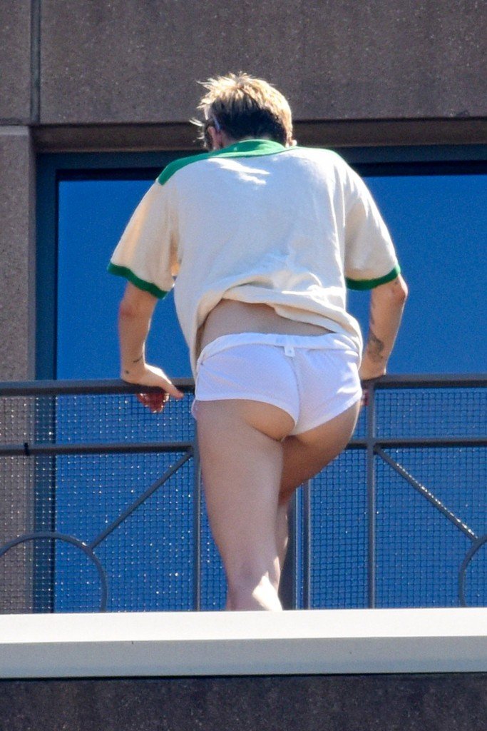 Miley Cyrus Topless 11