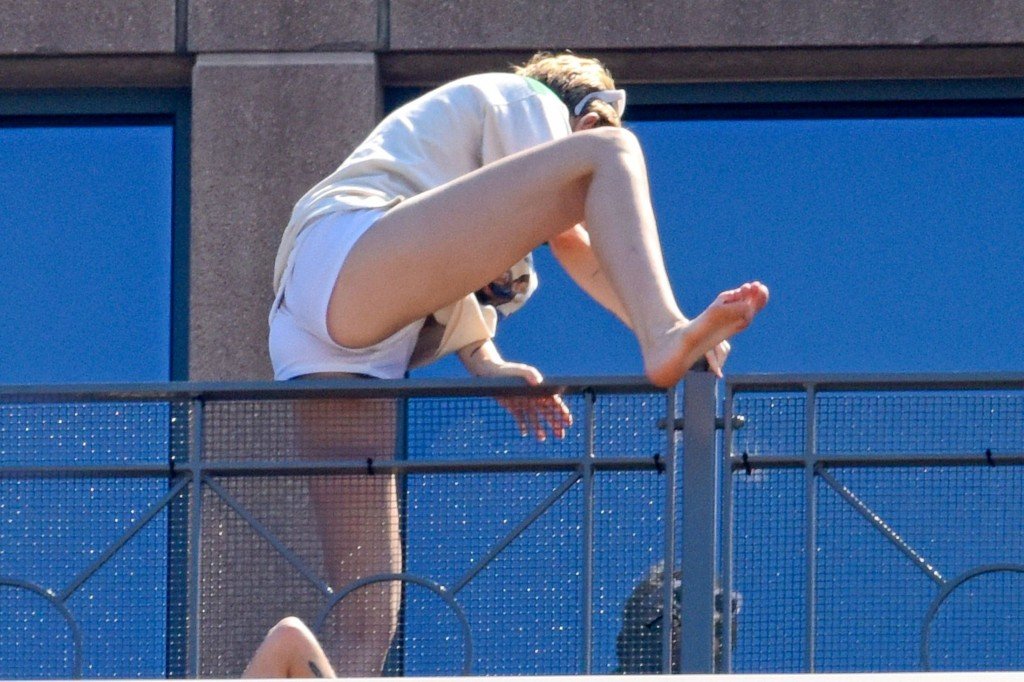 Miley Cyrus Topless 20