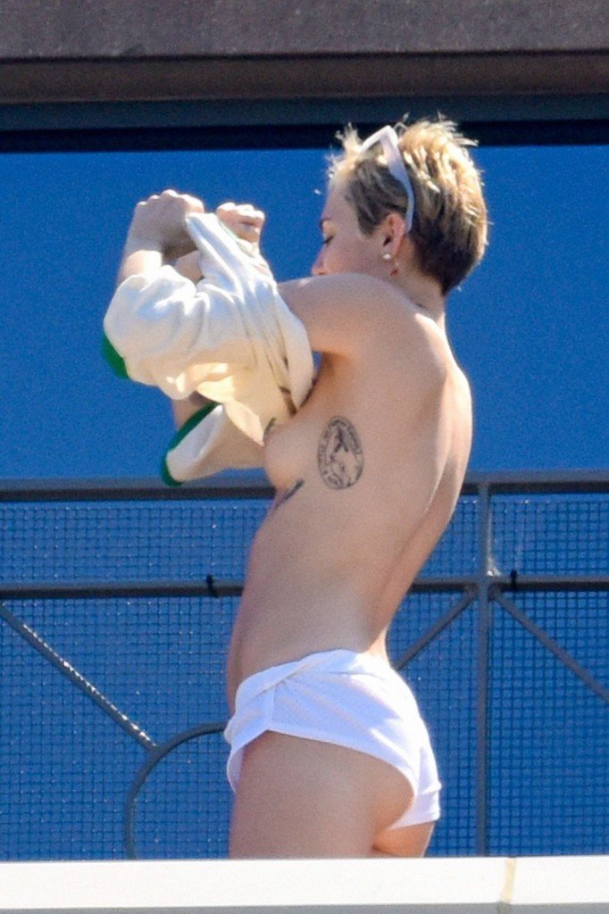 Miley Cyrus Topless 6