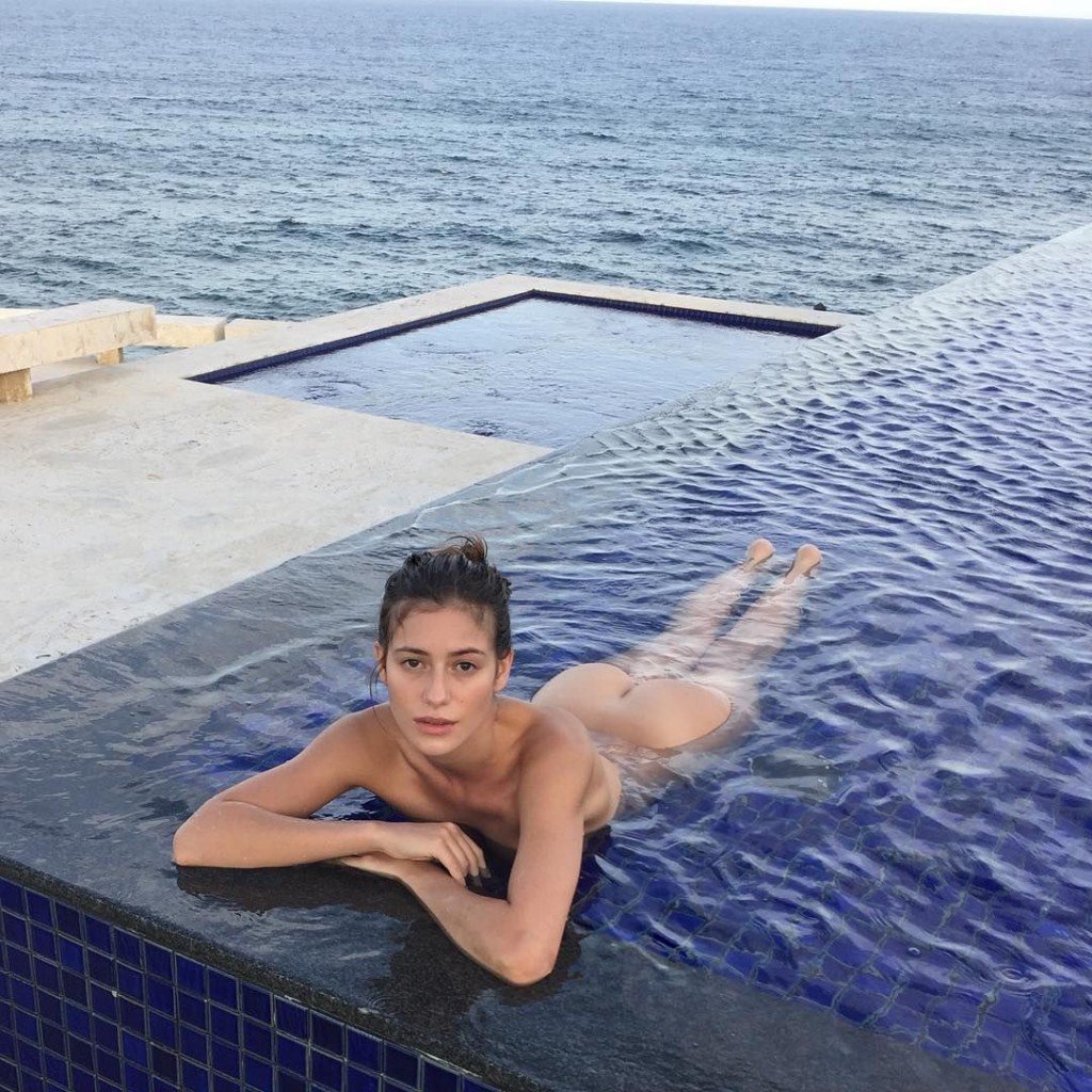 Alejandra Guilmant Nude and Sexy 7