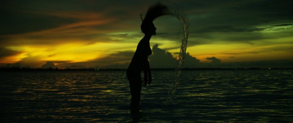 Alessandra Ambrosio Sexy & Topless 17 thefappening.so