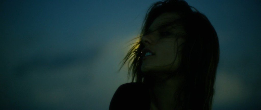 Alessandra Ambrosio Sexy & Topless 2 33 thefappening.so