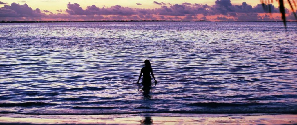 Alessandra Ambrosio Sexy & Topless 27 thefappening.so