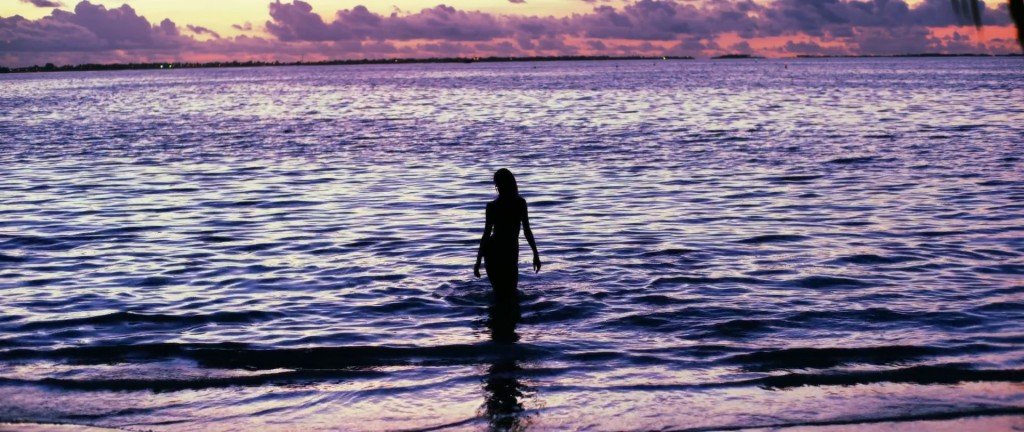 Alessandra Ambrosio Sexy & Topless 29 thefappening.so