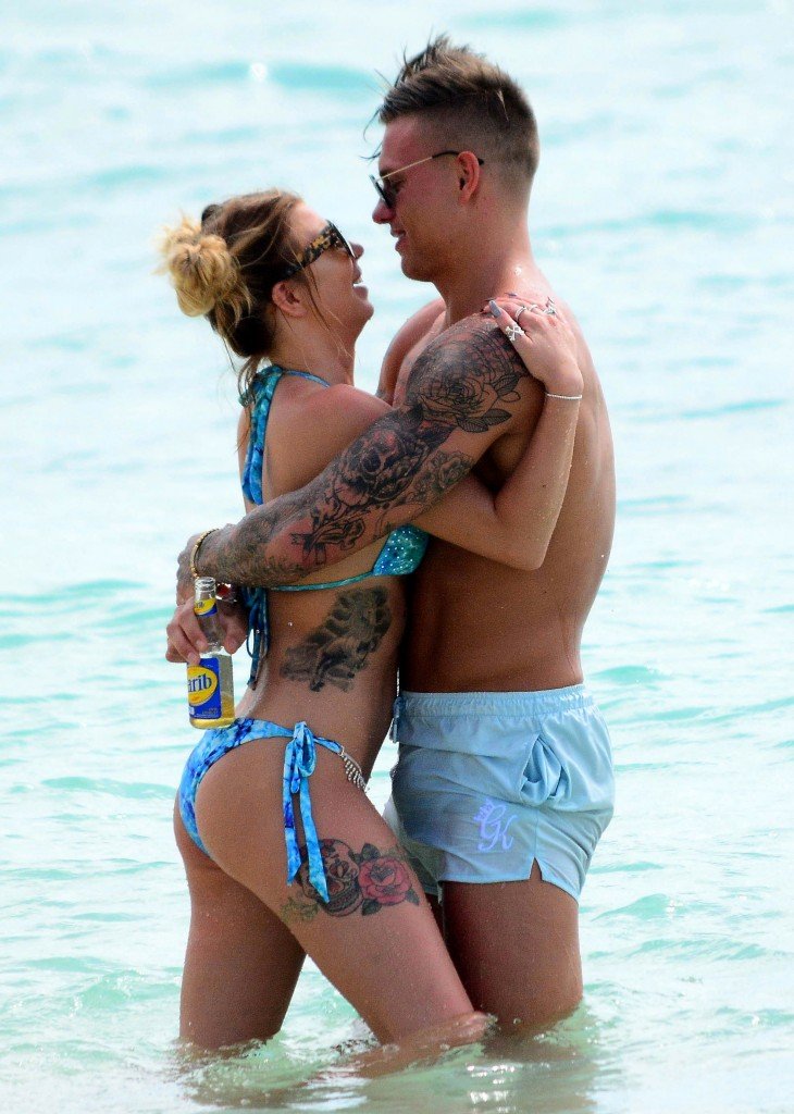 Olivia Buckland Sexy 1