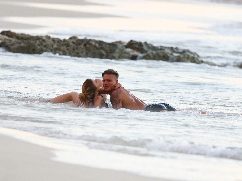 Оливия Бакленд Секси 12