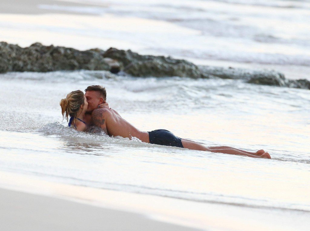 Оливия Бакленд Секси 7