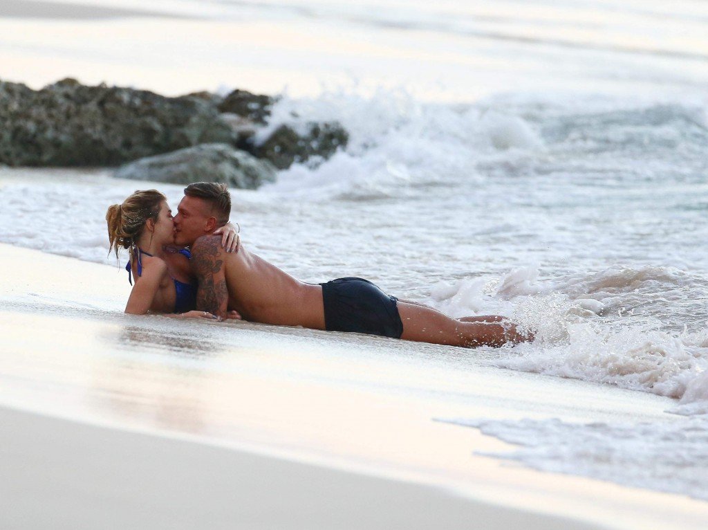 Оливия Бакленд Секси 9