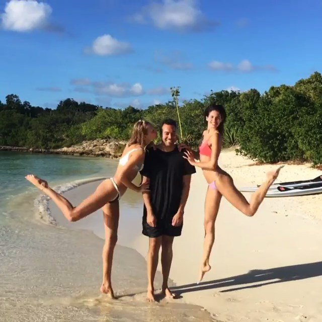 Sara Sampaio, Toni Garrn Sexy & Topless 1 thefappening.so