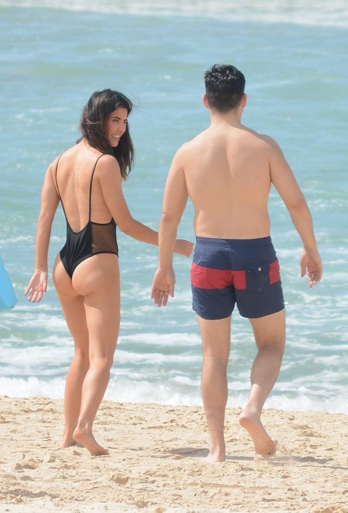 Жаклин МакИннес Вуд в сексуальных образах 1 thefappening.so