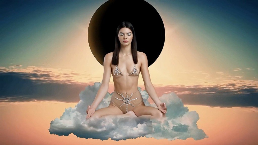 Kendall Jenner Sexy thefappening.so 1