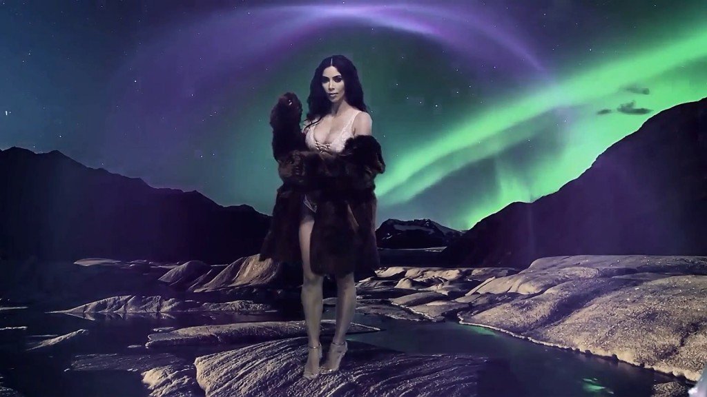 Ким Кардашьян Секси 2