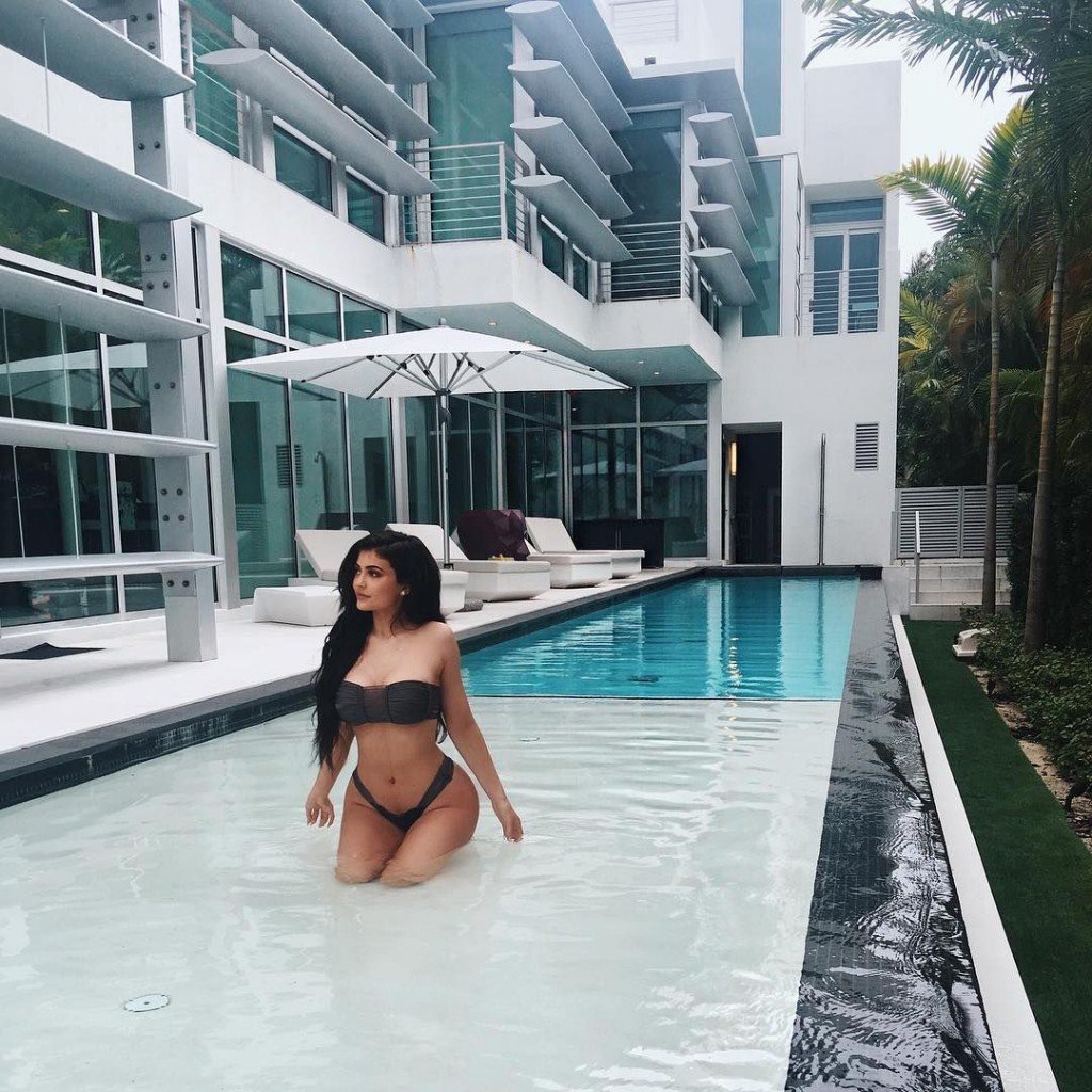 Kylie Jenner Sexy thefappening.so 16
