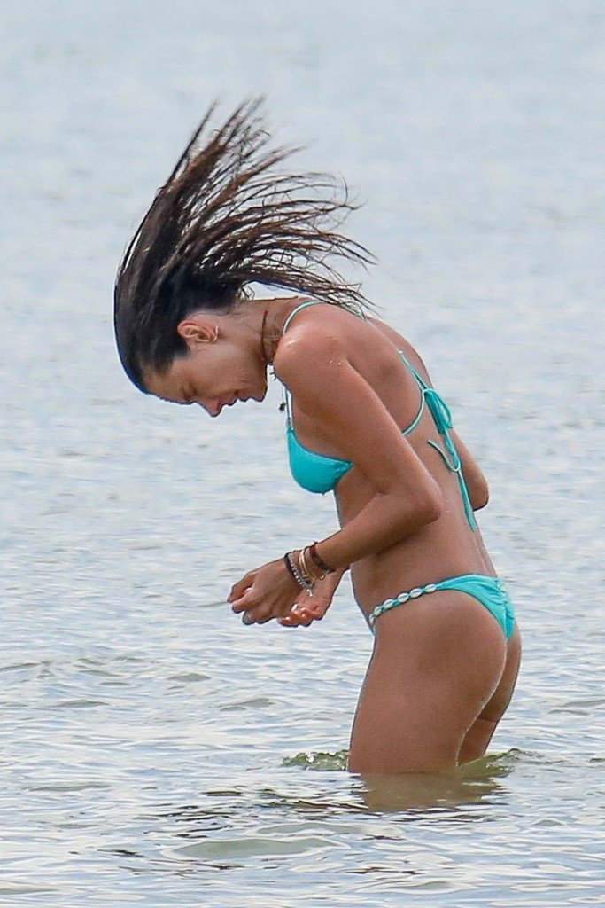 Alessandra Ambrosio Sexy thefappening.so 46